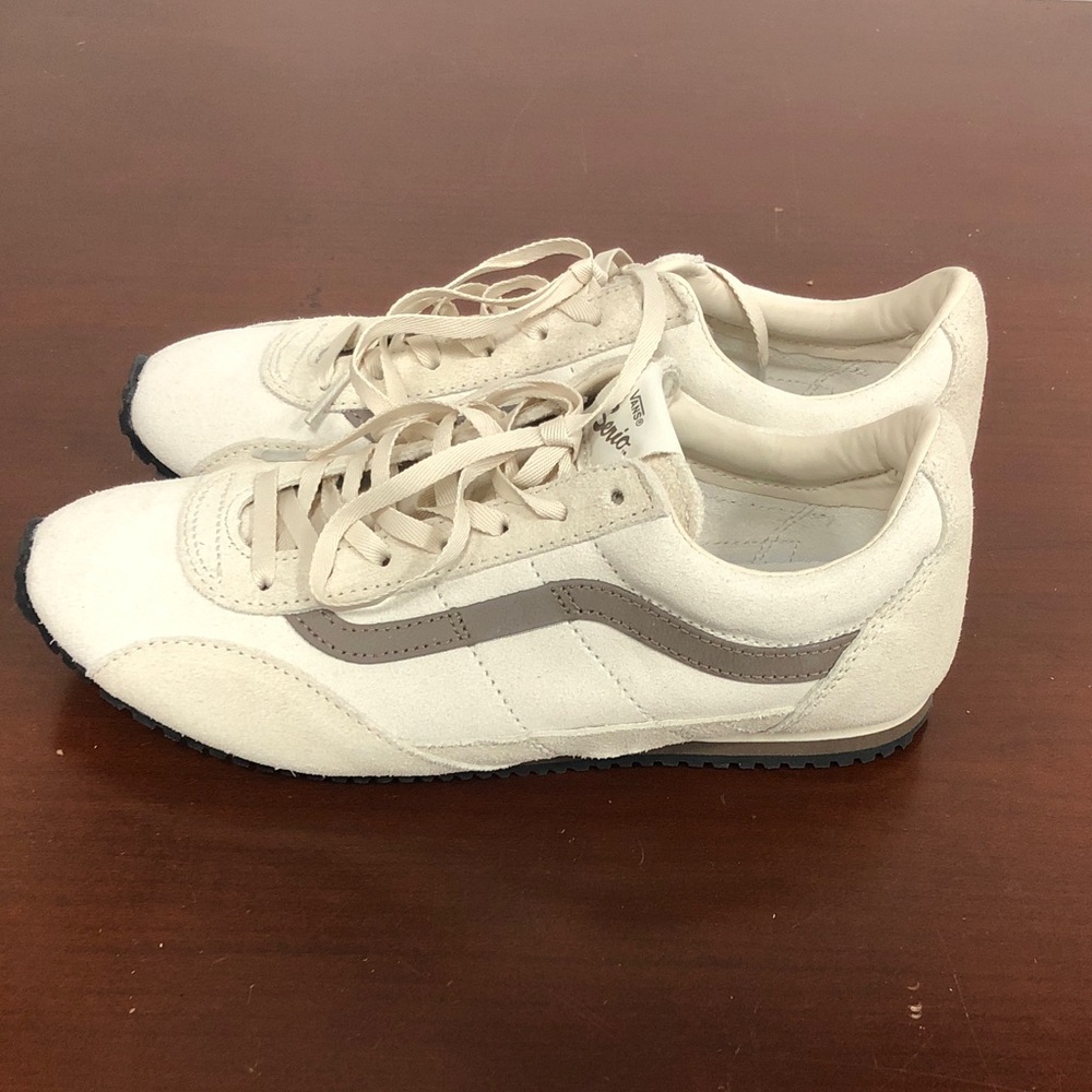 Vans Serio Casual Low-Top Sneakers in Cream Mens Sz 7 women’s Sz 8.5